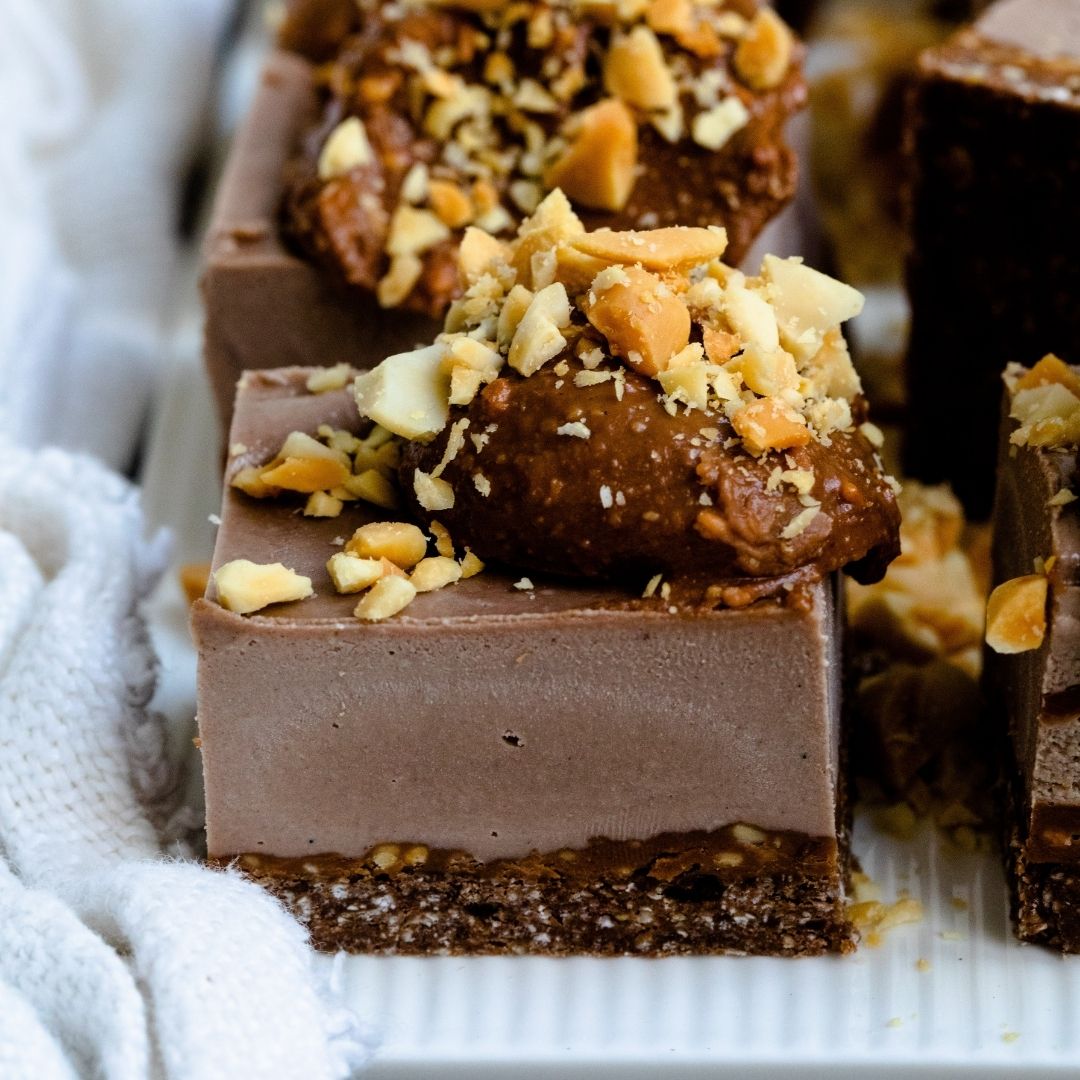 PEANUT & CHOCOLATE BUTTER CHEESECAKE | Pic's Peanut Butter